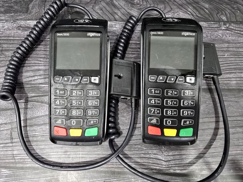 Lot of 2 Ingenico Desk 3500 Credit Card Payment Terminals - Working Condition